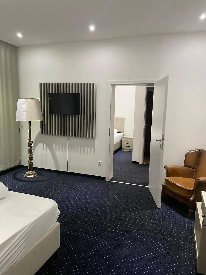 Gastpark Hotel Manching 3*,